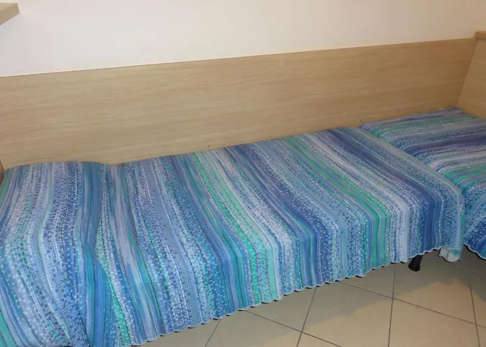 In A Modern Coastal Building Apartamento *